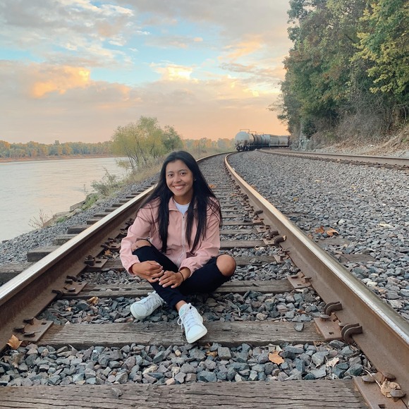 Meet your Posher, Manuela - Picture 1 of 1